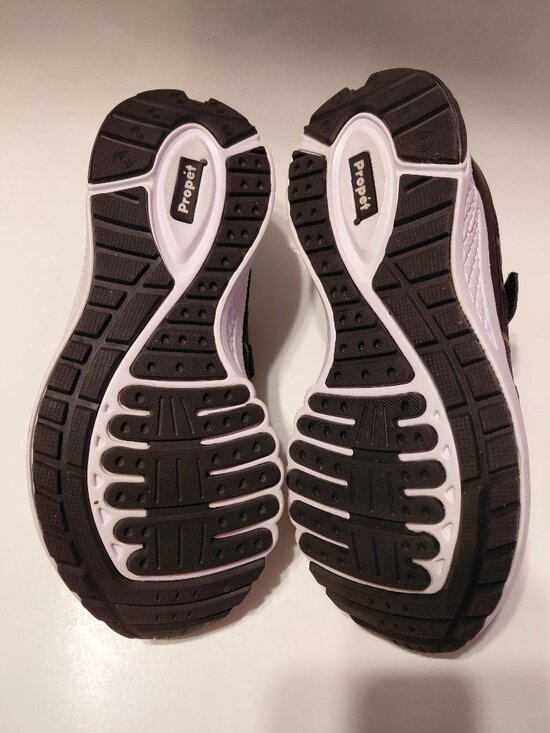 NEW Propet Ortholite sneakers US sz 9W Black Sneaker with black and white soles - Picture 4 of 6